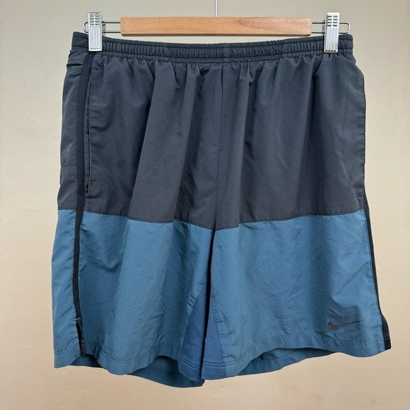 Nike Training Shorts - Picture 1 of 6